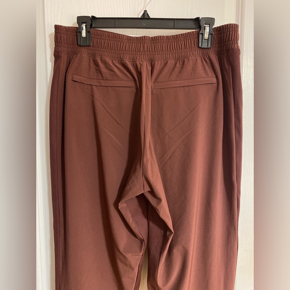 Athleta Brooklyn Lined Stretchy Pockets Burgundy Elastic Joggers Size 10 - Picture 9 of 15